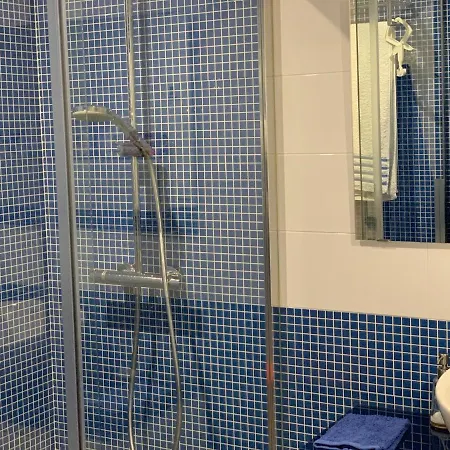 Apartamento Vistas Al Mar Y En El Paseo Maritimo De Appartamento *