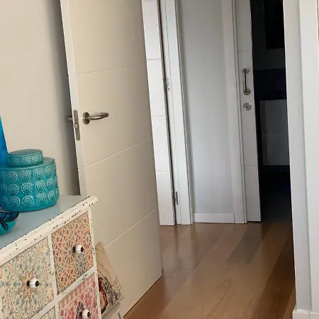 Apartamento Vistas Al Mar Y En El Paseo Maritimo De *